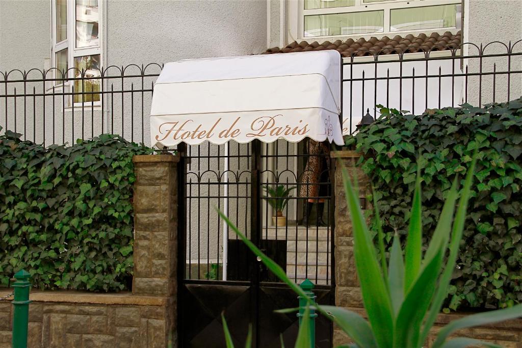 Hotel De Paris Тирана Екстер'єр фото