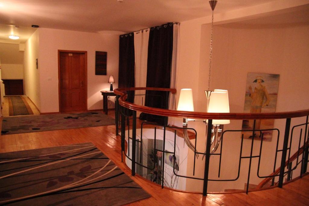 Hotel De Paris Тирана Екстер'єр фото