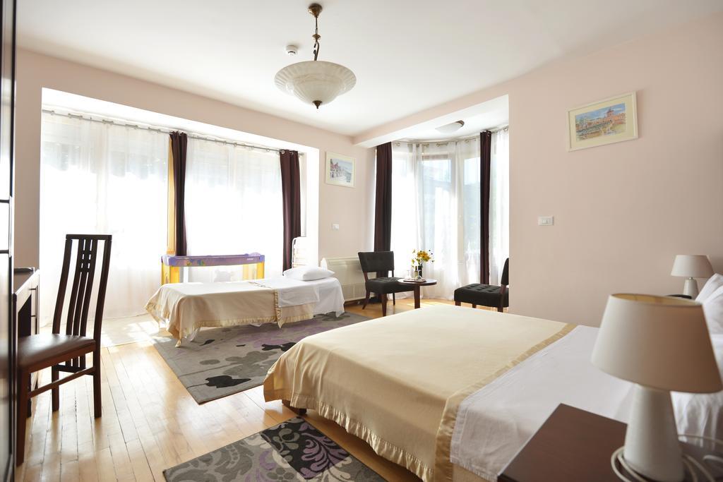 Hotel De Paris Тирана Екстер'єр фото